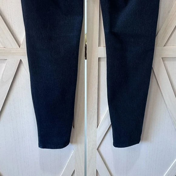 Spanx Ready-to-Wow! Denim Leggings in Dark Blue Wash - Picture 10 of 10
